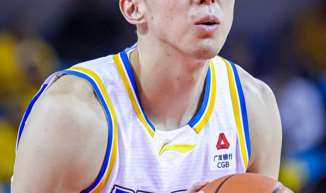 状态不佳但好在赢了！周琦7罚1中&amp;运动战3中1 仅得3分9板1帽