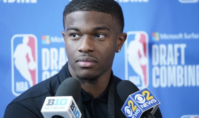 世界杯手机直播app下载-没忍住？利德尔半场8中6砍生涯最高17分 出场时间首发里最少