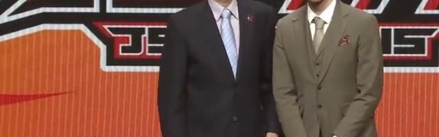 投票力压胡明轩郭艾伦！CBA探花秀携手徐杰当选第一周南区前2名